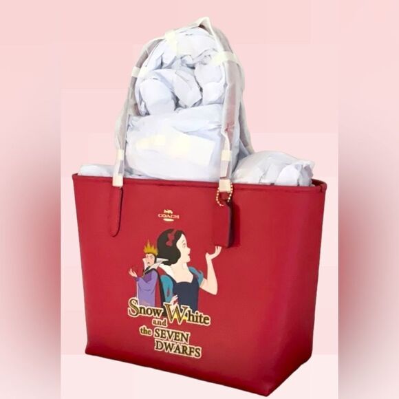 DISNEY X COACH CITY TOTE BAG EVIL QUEEN MOTIF SNOW WHITE AND THE SEVEN DWARFS - Picture 8 of 14